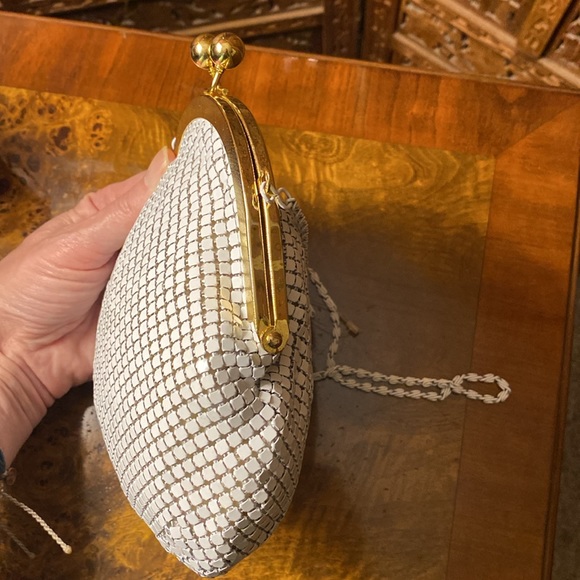 Y & S Handbags Original White Slink Mesh Evening Cocktail Bag with kiss lock - Picture 8 of 8